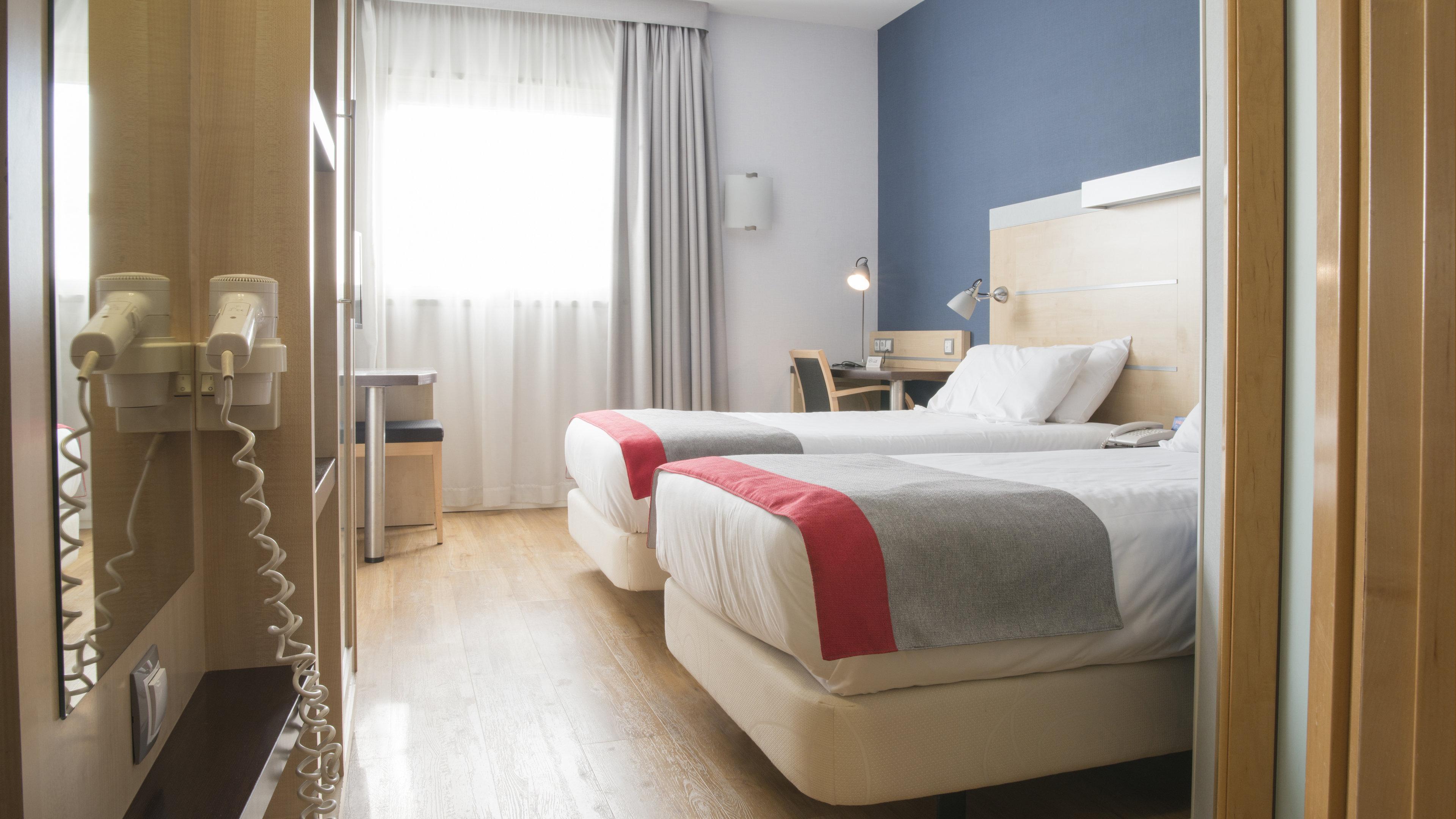 Express By Ihg Hotel