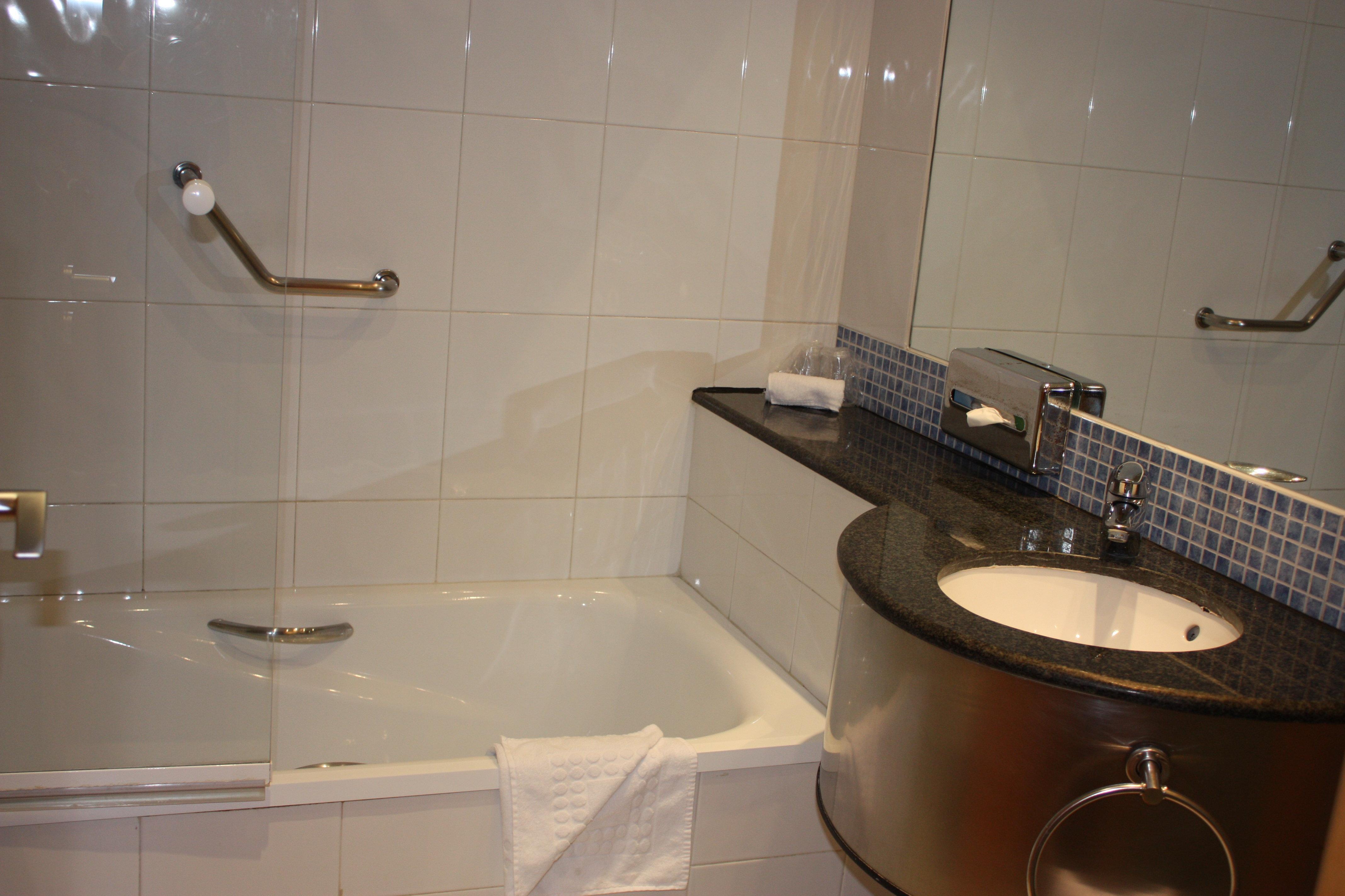 Express By Ihg Hotel