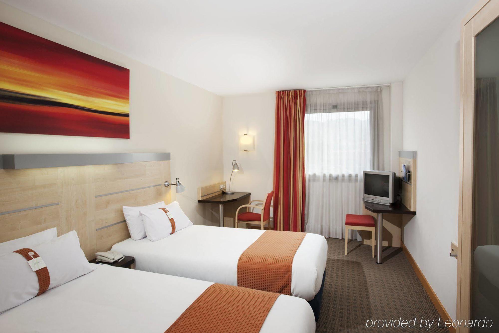 Express By Ihg Hotel