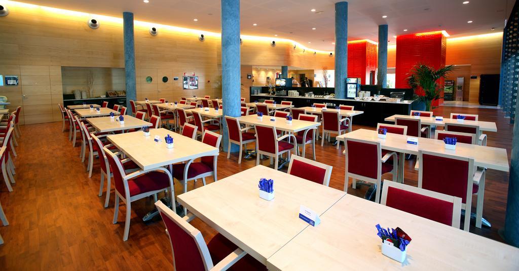 Express By Ihg Hotel