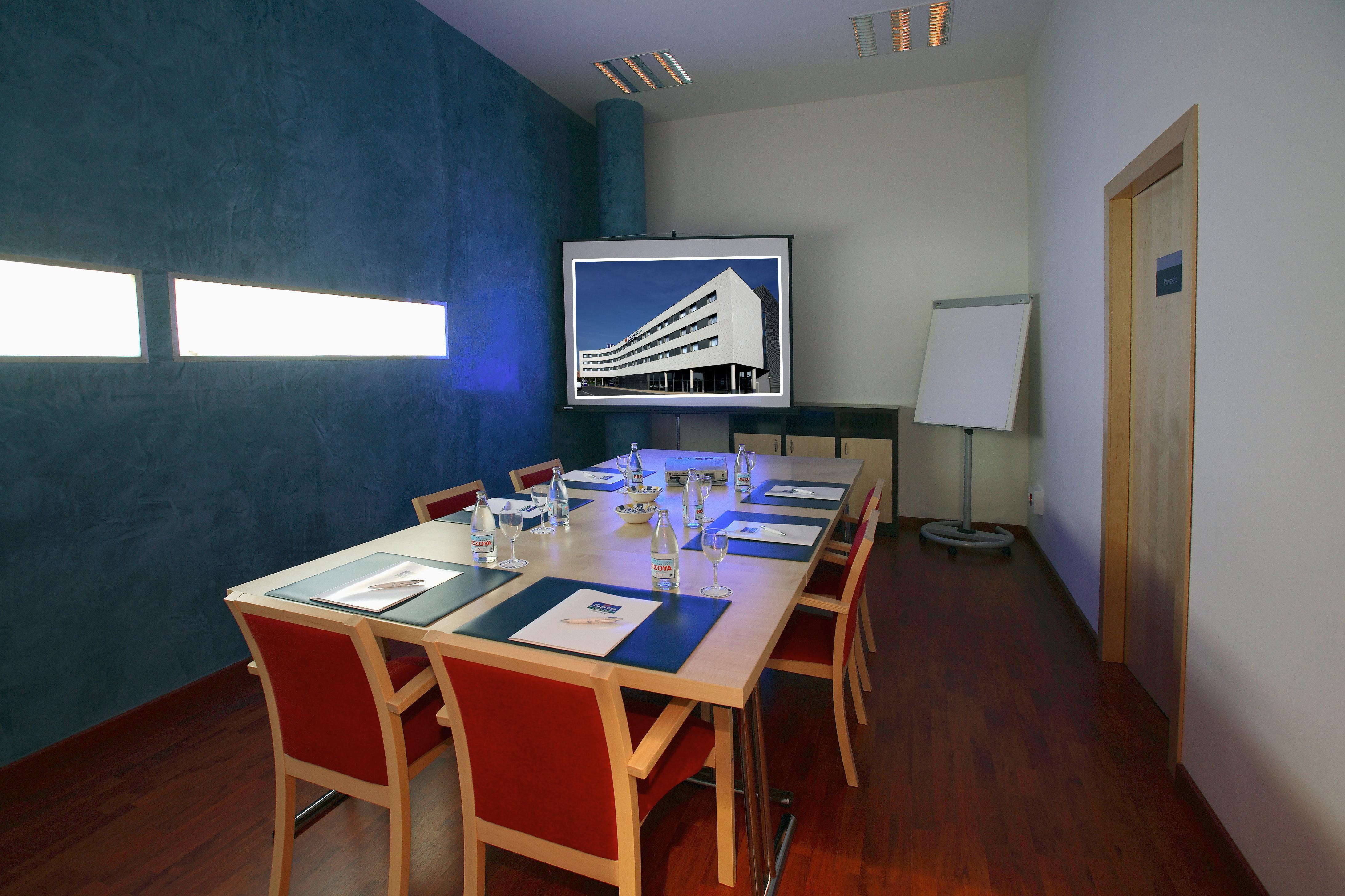 Hotel Express By Ihg 3*